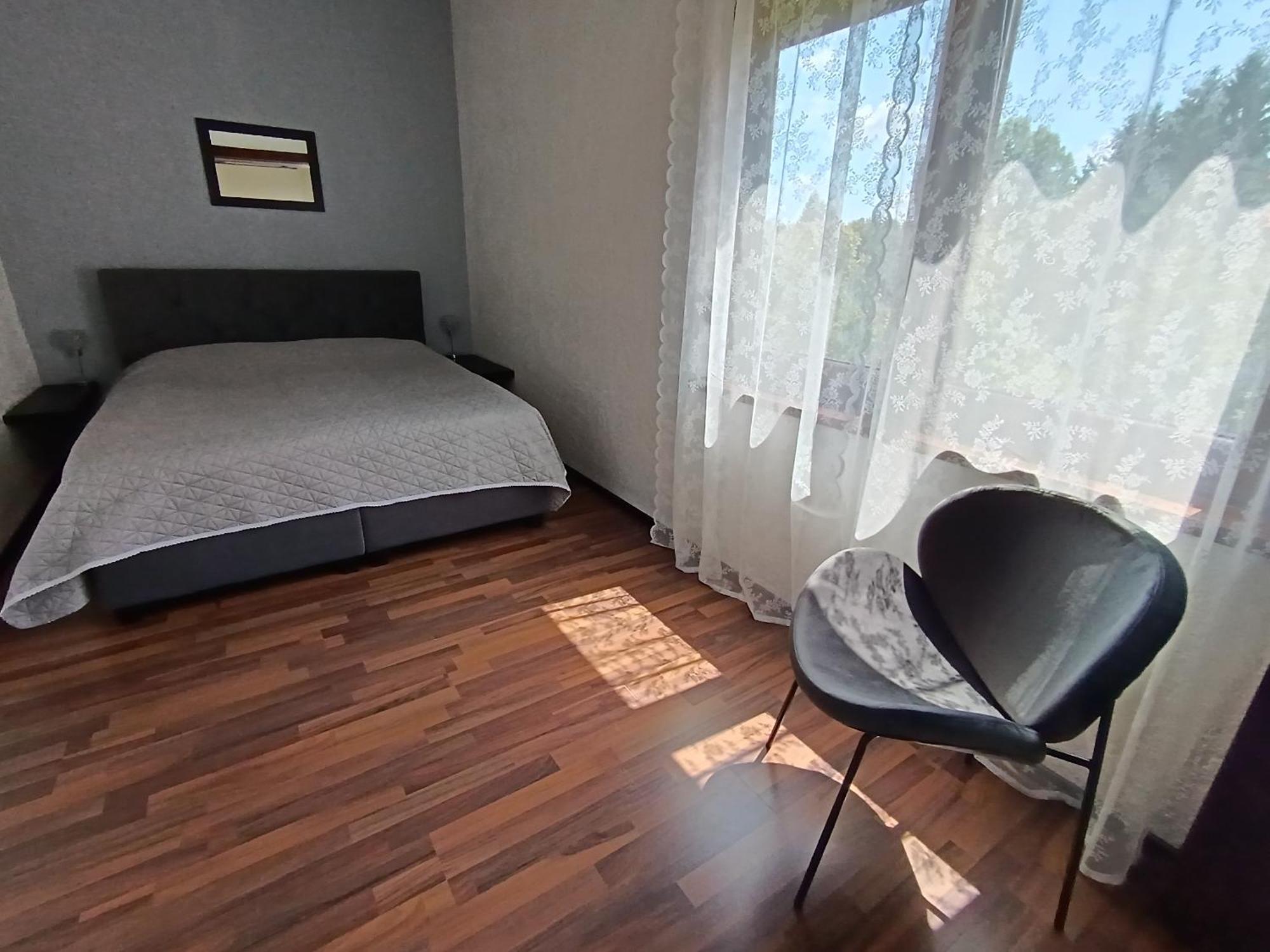 Apartman Thea Gomirje Luaran gambar