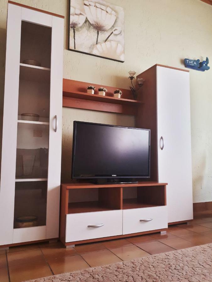 Apartman Thea Gomirje Luaran gambar